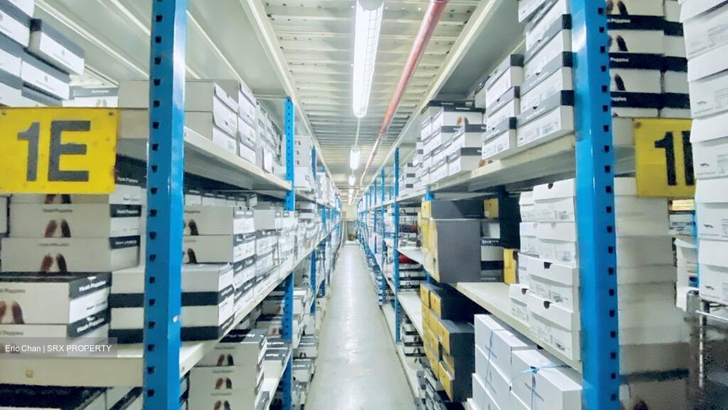 Leong Huat Building (D13), Warehouse #497540541